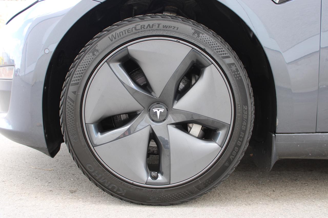 2018 Tesla Model 3 LONG RANGE Photo