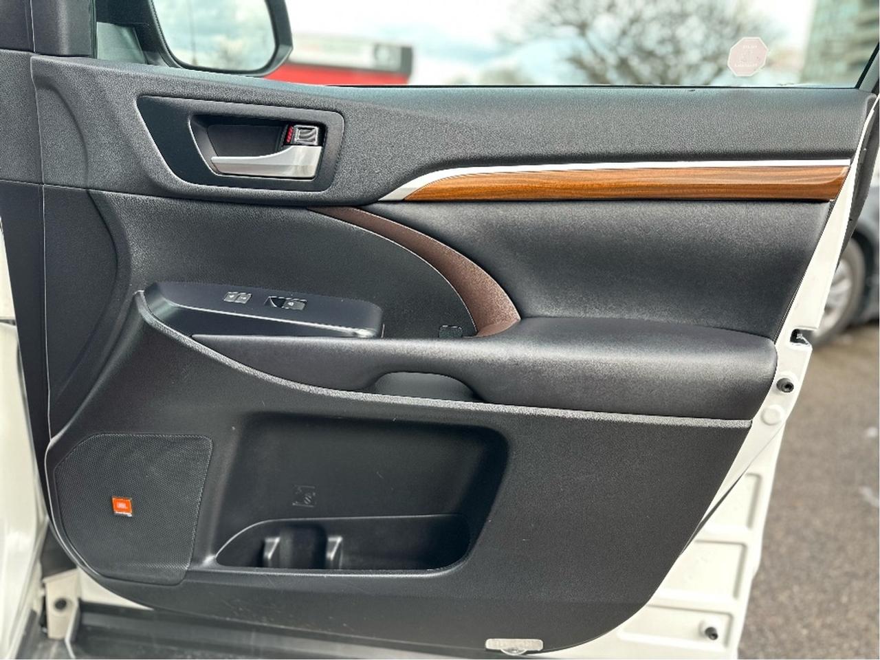 2019 Toyota Highlander LIMITED  Photo