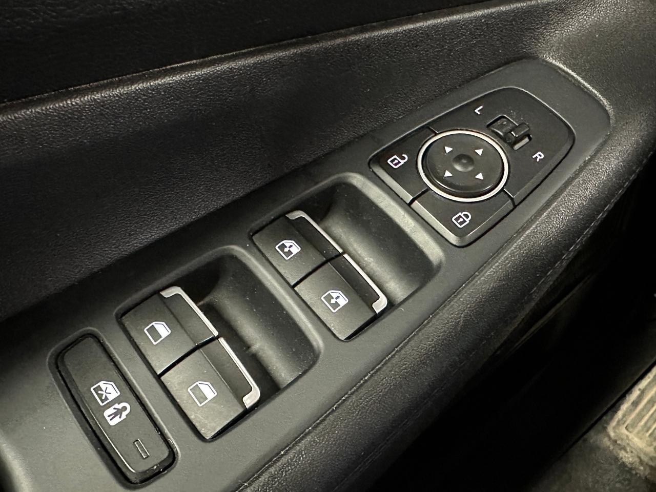 2023 Hyundai Santa Fe FREFERRED | AWD | LEATHER | SUNROOF | ALLOYS | Photo