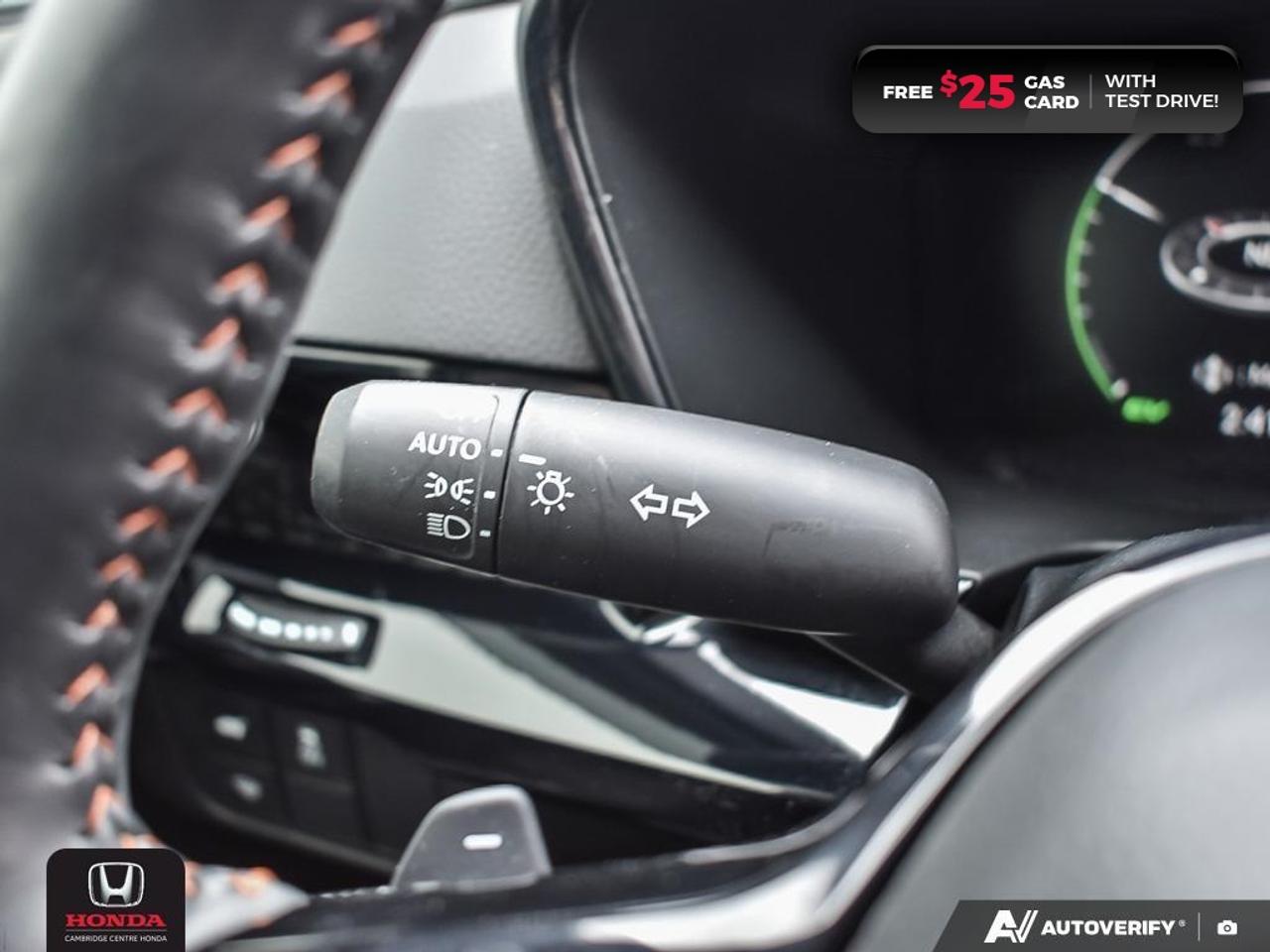 2024 Honda CR-V Hybrid Touring POWER SUNROOF | APPLE CARPLAY™/ANDROID AUTO™ | WIRELESS CHARGING Photo