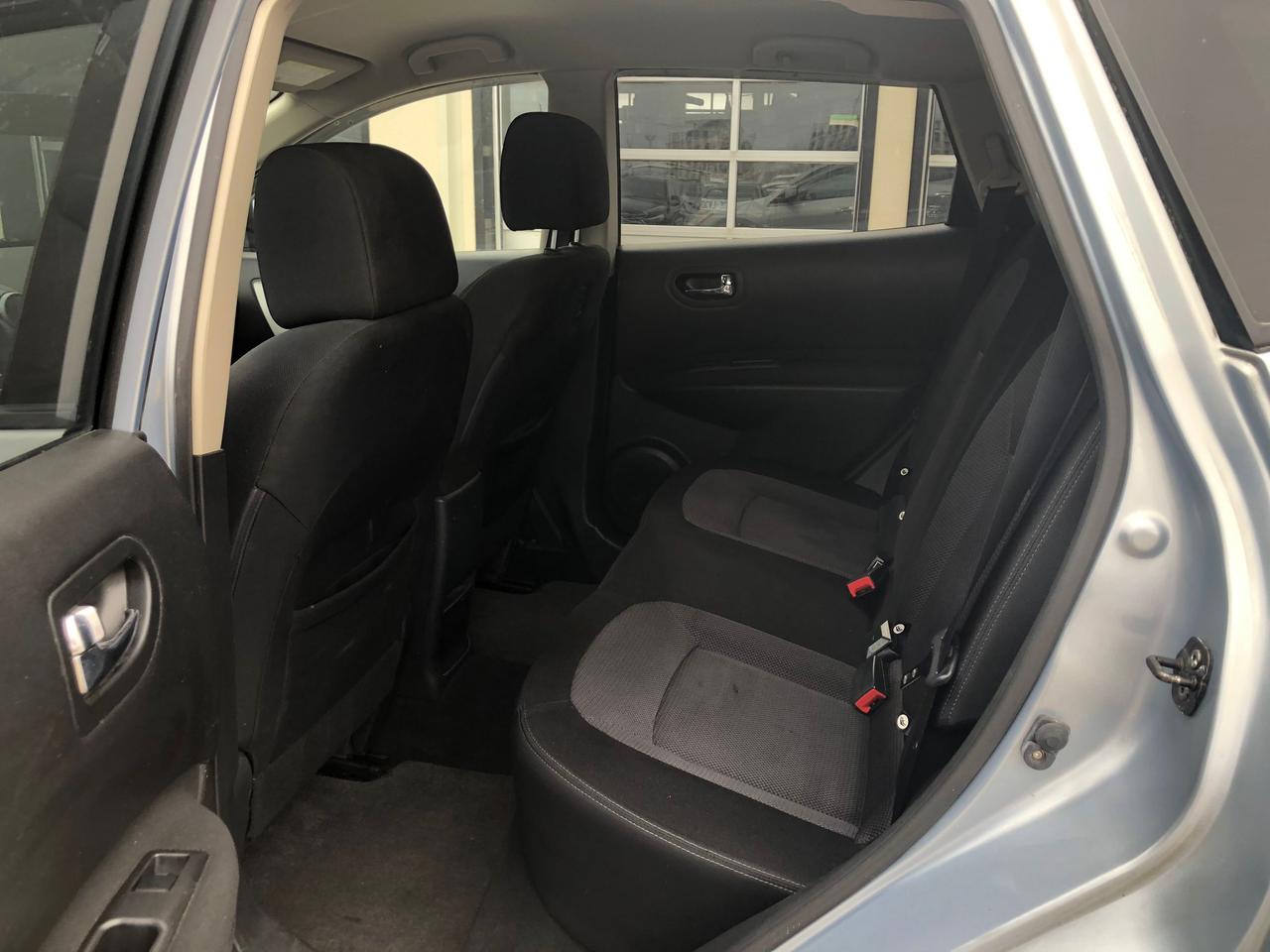 2012 Nissan Rogue SV Photo