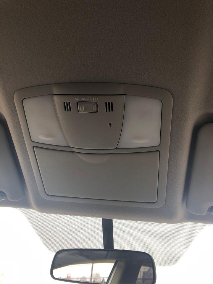 2012 Nissan Rogue SV Photo