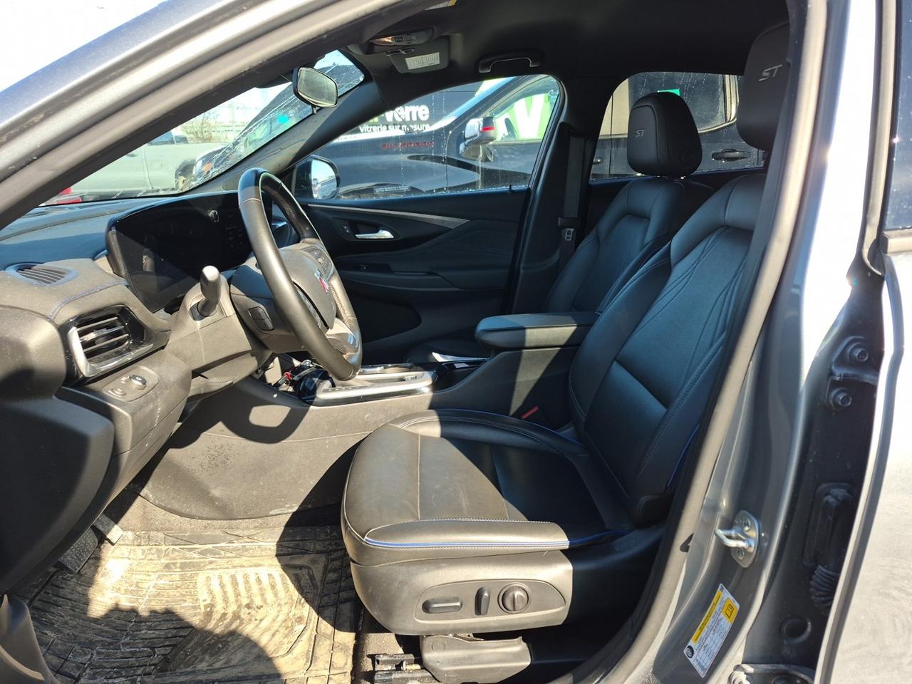 2024 Buick Envista Sport Touring-TECH PKG! WIRELESS CHARGE, PWR GATE! Photo11