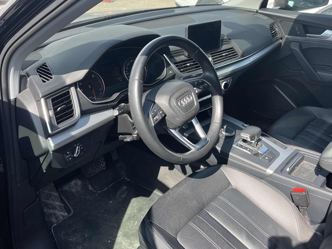 2019 Audi Q5 Komfort - LOW KM, LEATHER-HEATED SEATS & STR WHL!! Photo