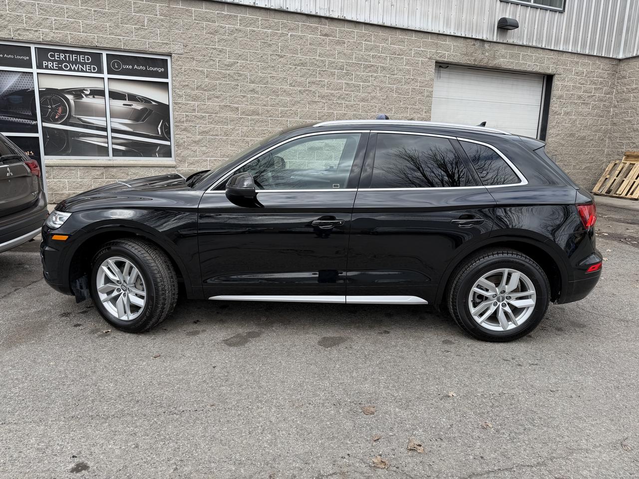 2019 Audi Q5 Komfort - LOW KM, LEATHER-HEATED SEATS & STR WHL!! Photo4