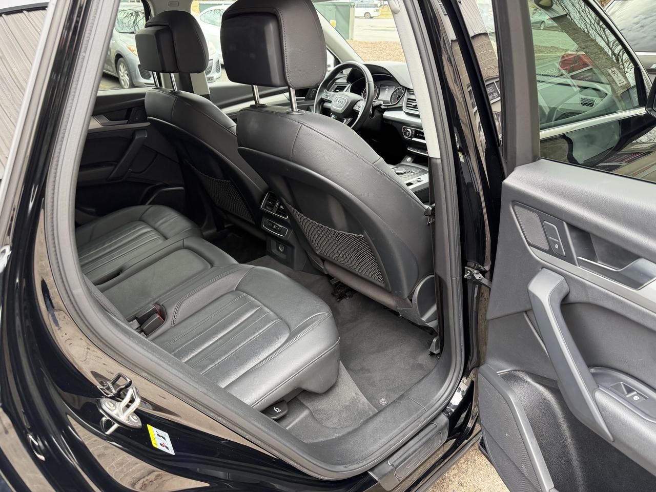 2019 Audi Q5 Komfort - LOW KM, LEATHER-HEATED SEATS & STR WHL!! - Photo #38