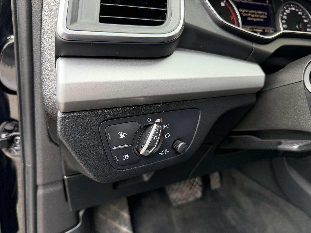 2019 Audi Q5 Komfort - LOW KM, LEATHER-HEATED SEATS & STR WHL!! - Photo #21