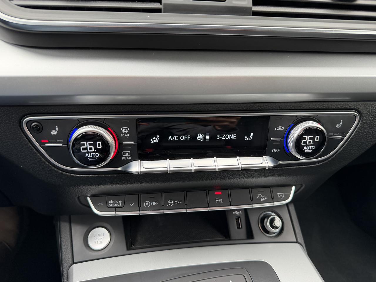 2019 Audi Q5 Komfort - LOW KM, LEATHER-HEATED SEATS & STR WHL!! Photo31