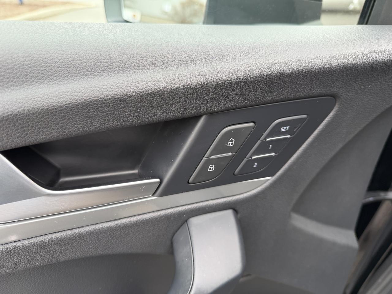 2019 Audi Q5 Komfort - LOW KM, LEATHER-HEATED SEATS & STR WHL!! - Photo #17