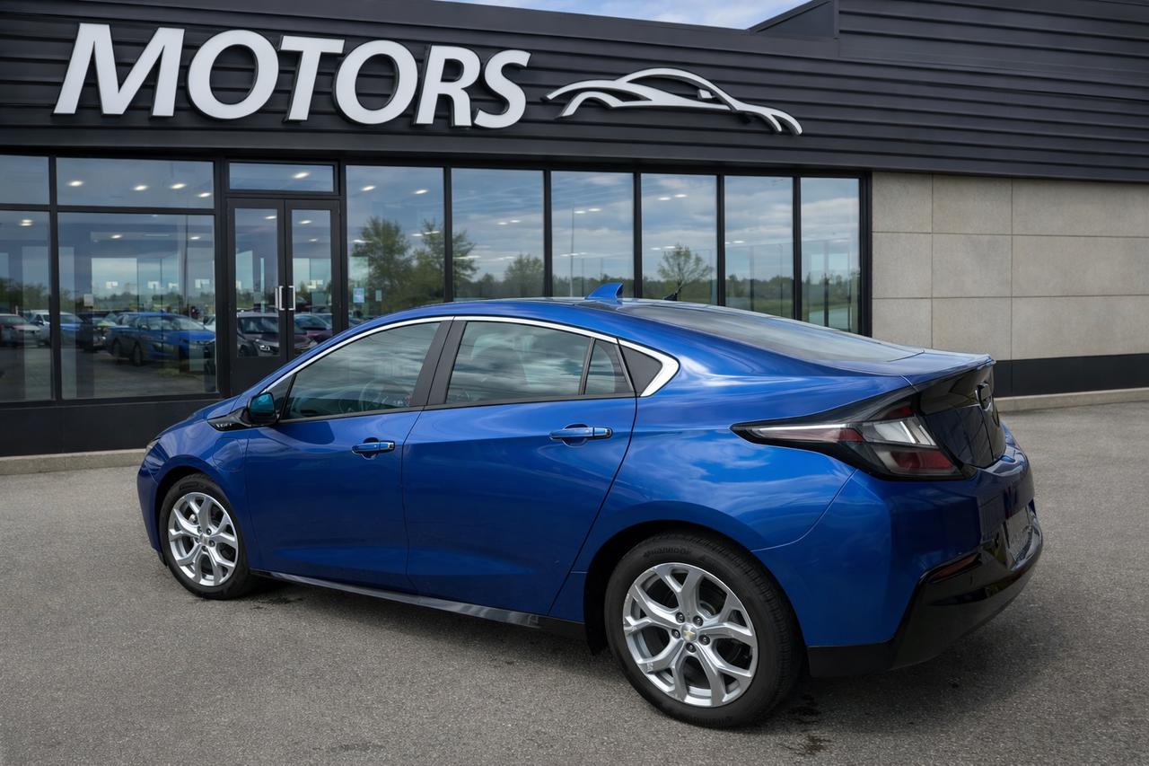 2017 Chevrolet Volt Premier Photo1