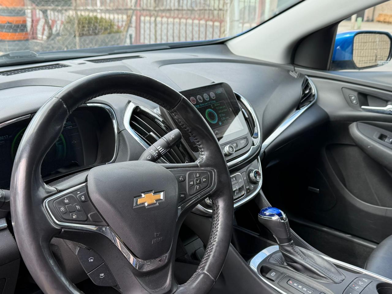 2017 Chevrolet Volt Premier Photo3