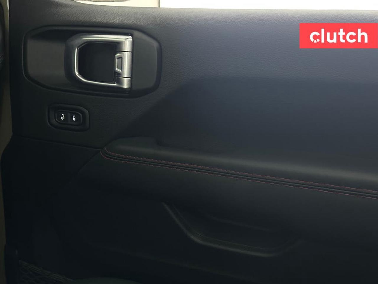 13833222