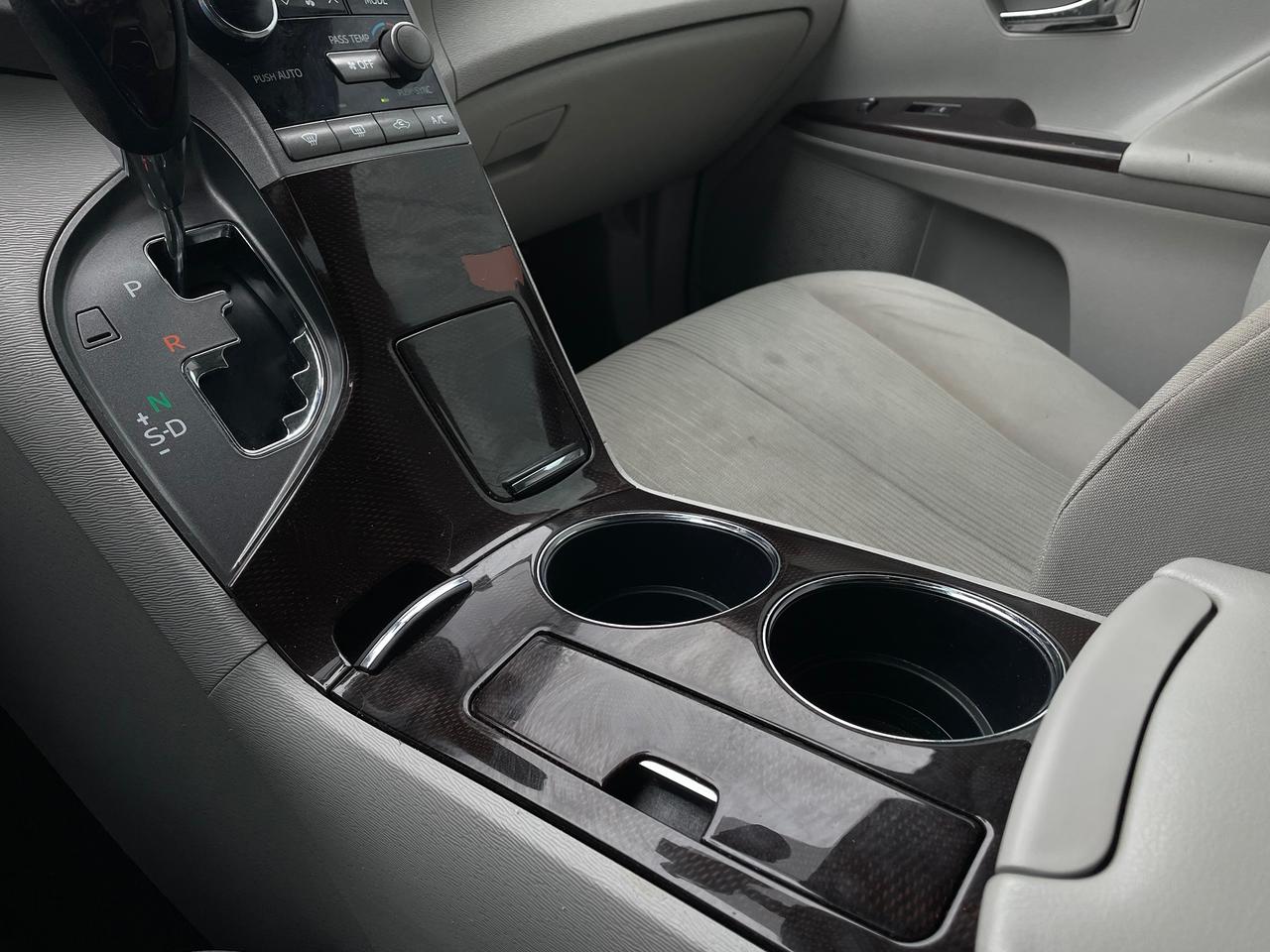 2009 Toyota Venza AWD *NO ACCIDENTS, SAFETY, AWD* Photo