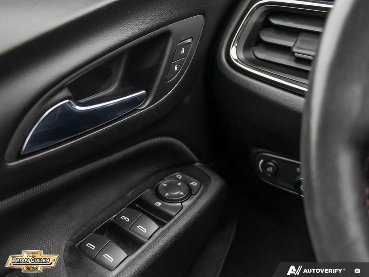 2022 Chevrolet Equinox RS AWD RS Photo