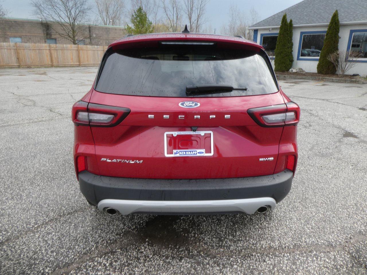 2023 Ford Escape Platinum | Leather | Nav | Backup Cam | Heated Seats | Photo