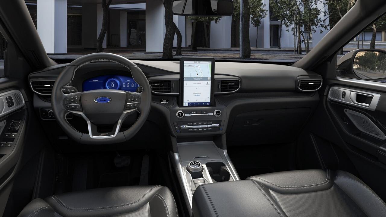 2020 Ford Explorer ST Photo