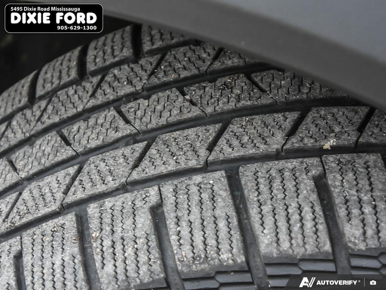 2020 Ford Explorer ST Photo