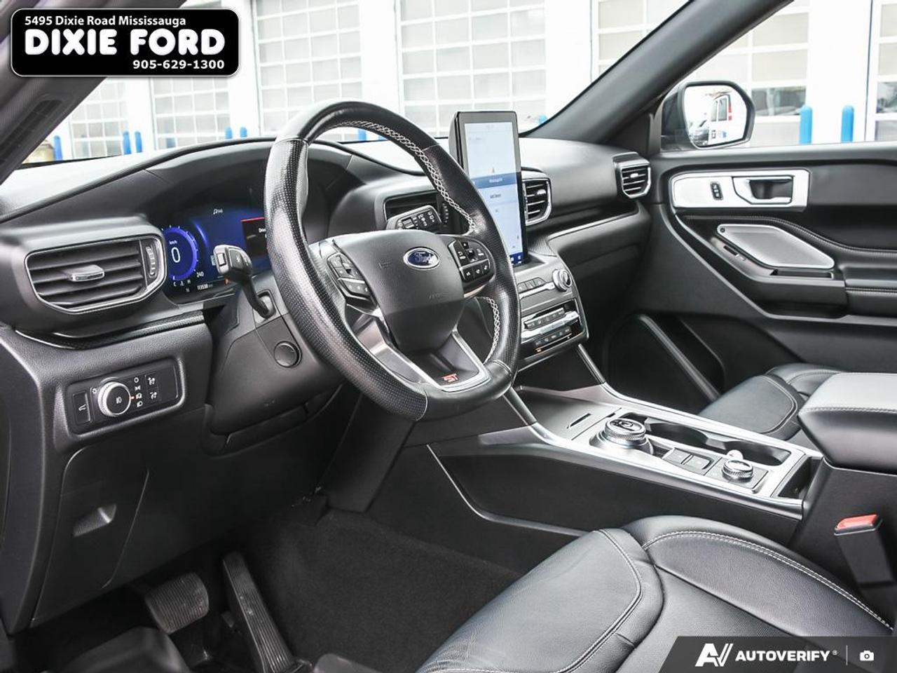 2020 Ford Explorer ST Photo