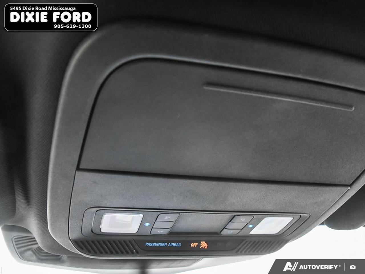 2020 Ford Explorer ST Photo