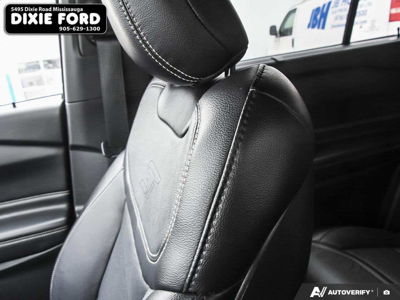 2020 Ford Explorer ST Photo