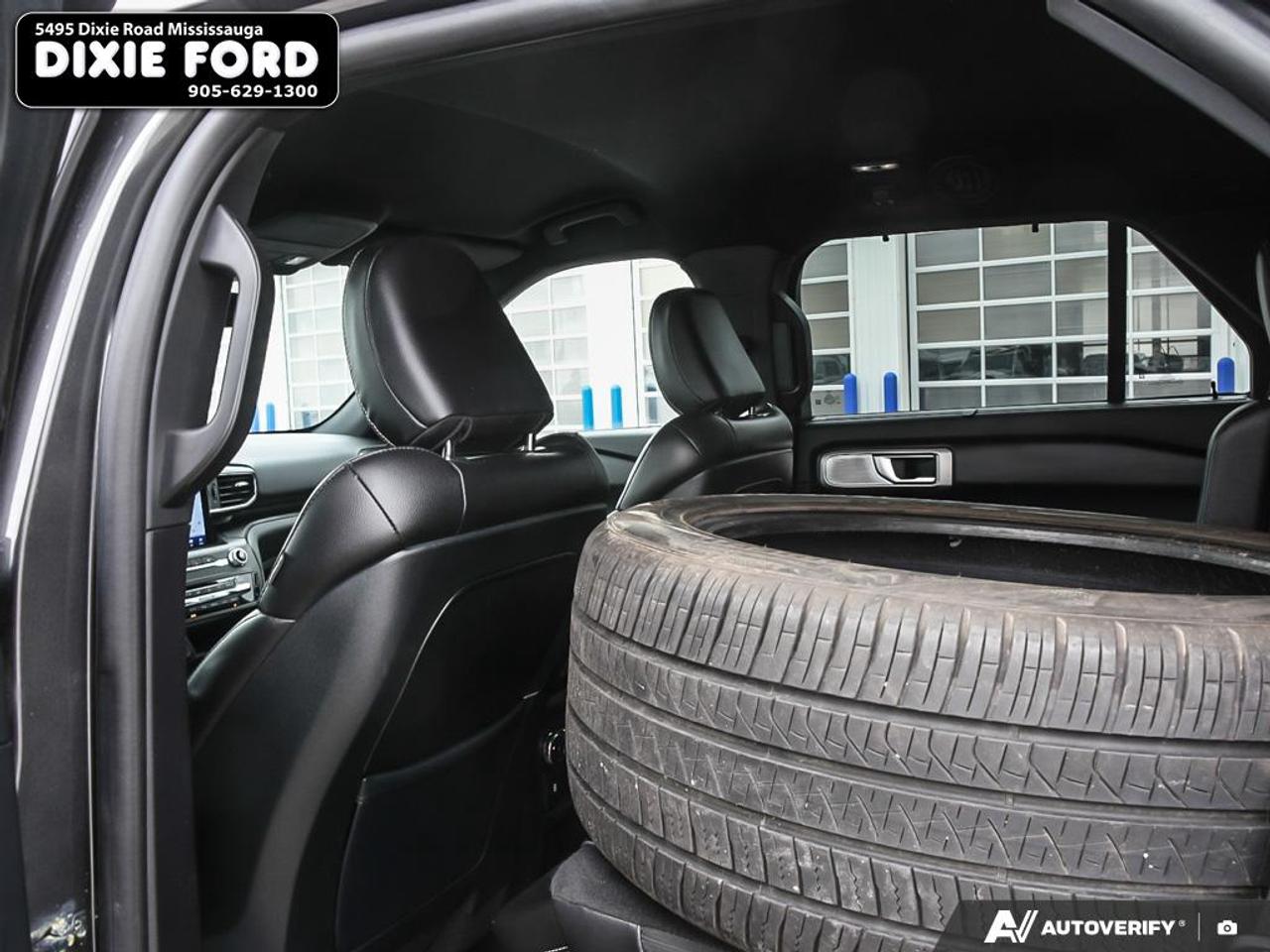 2020 Ford Explorer ST Photo