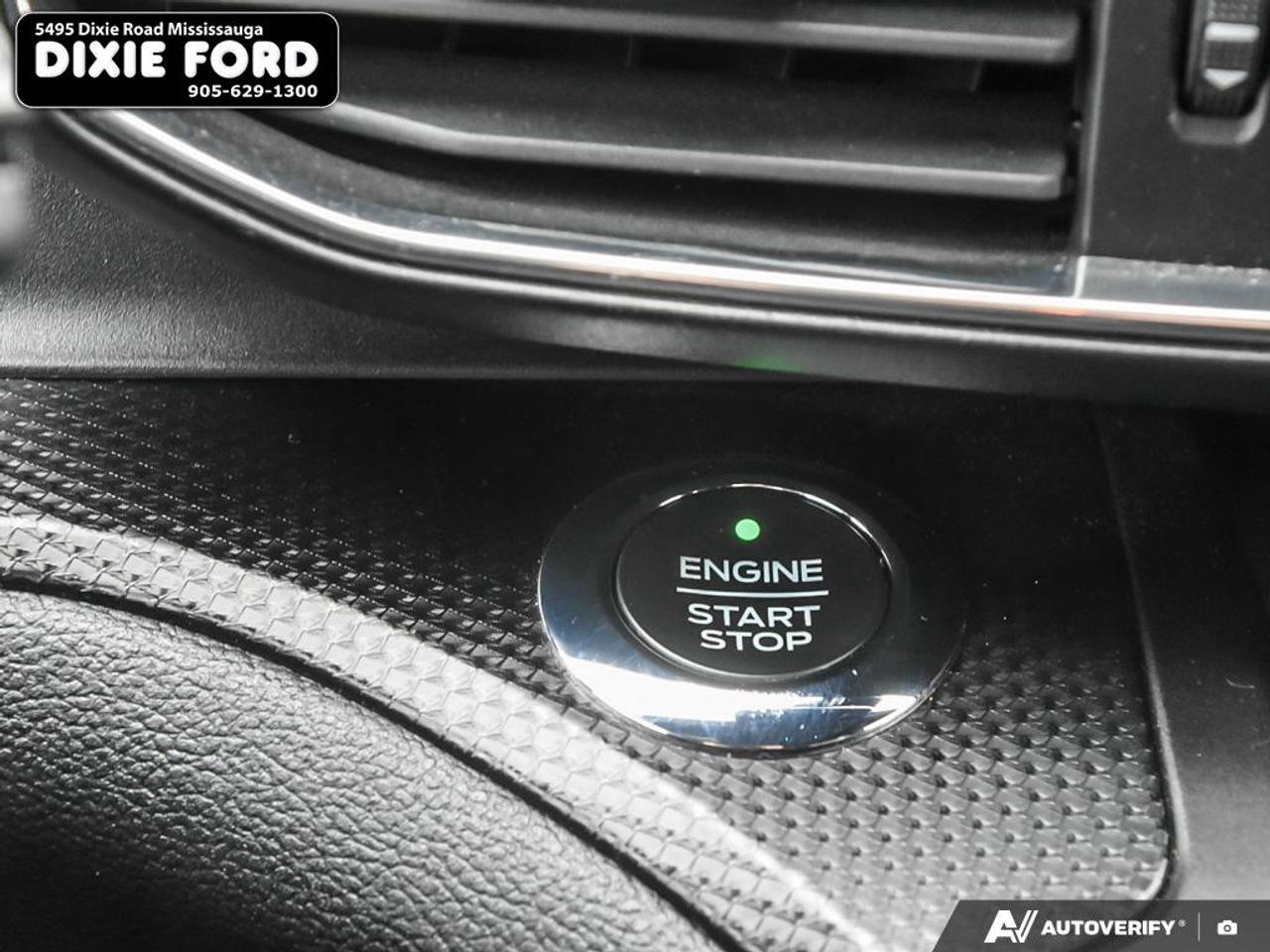 2020 Ford Explorer ST Photo