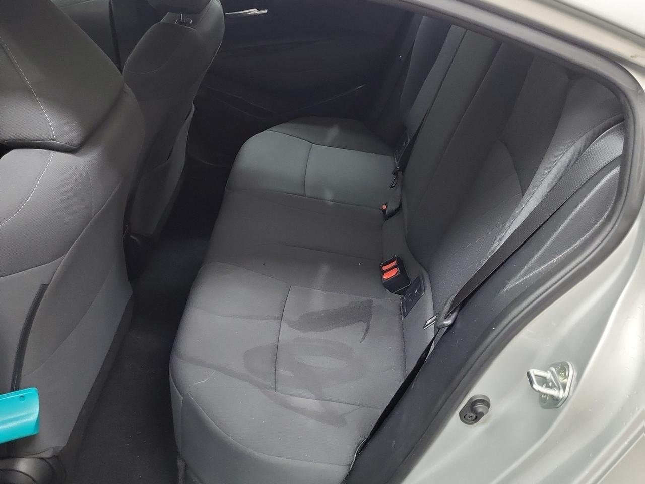 2020 Toyota Corolla LE Photo2