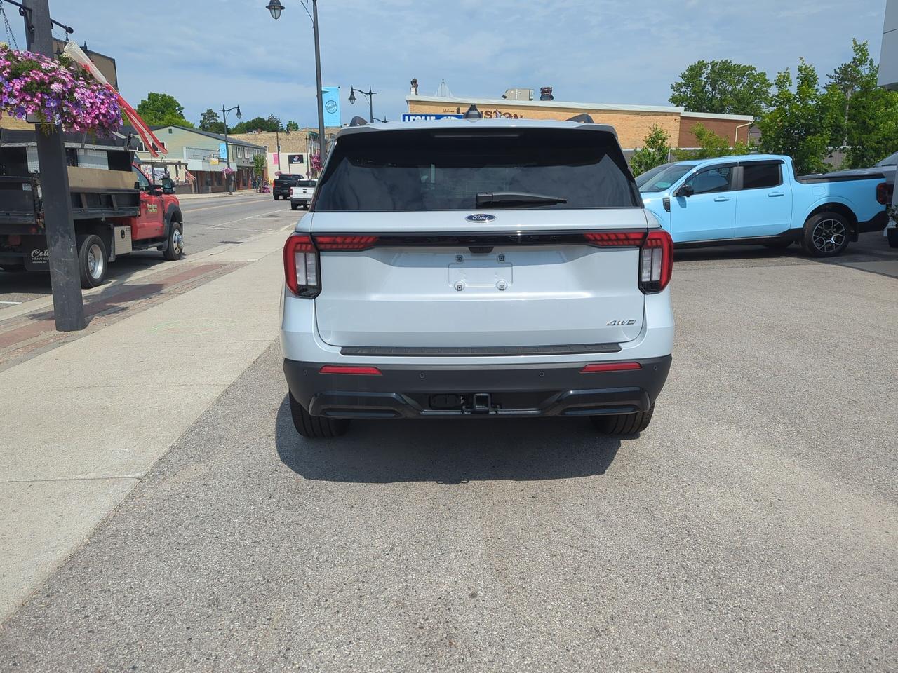 2026 Ford Explorer ST-Line 4WD Photo4