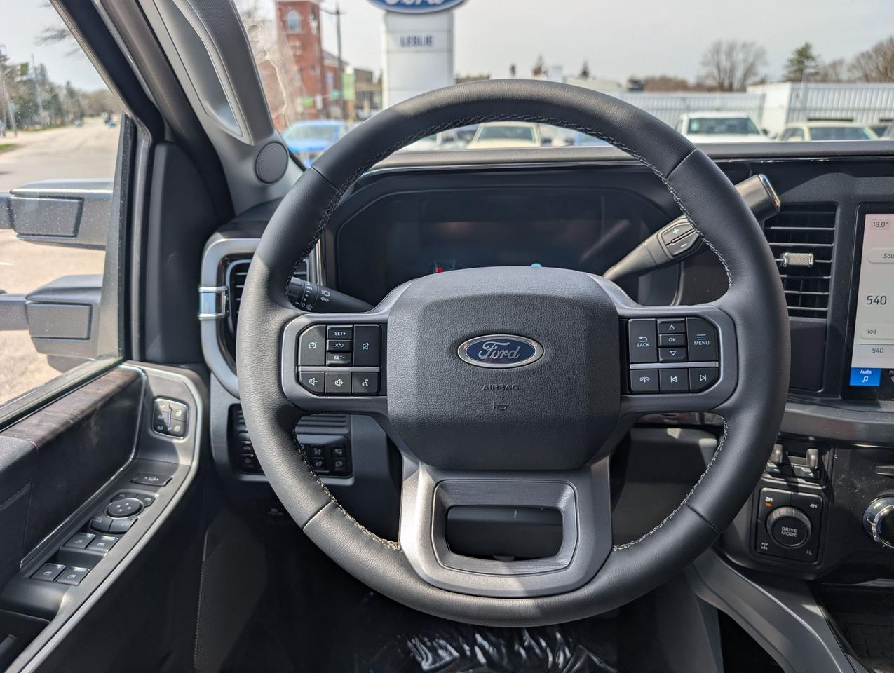 2026 Ford F-250 Lariat Crew Cab 4x4 Photo