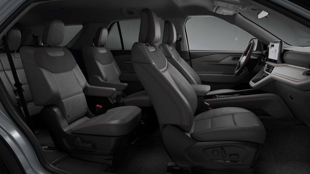 2026 Ford Explorer Active 4WD Photo