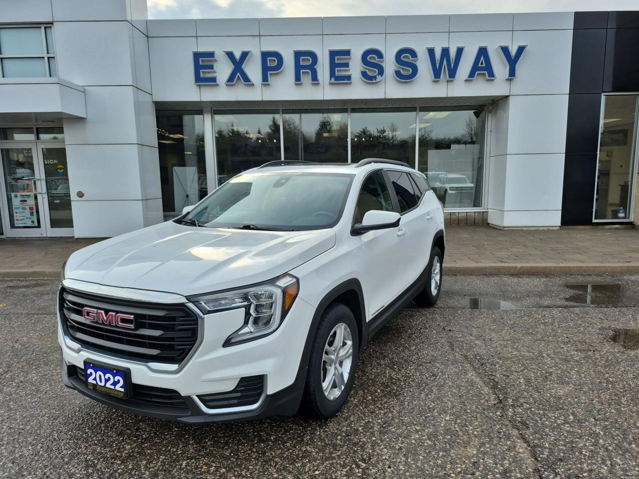 2022 GMC Terrain AWD, POWER LIFTGATE, HEATED SEATS, LOCAL TRADE! Photo0