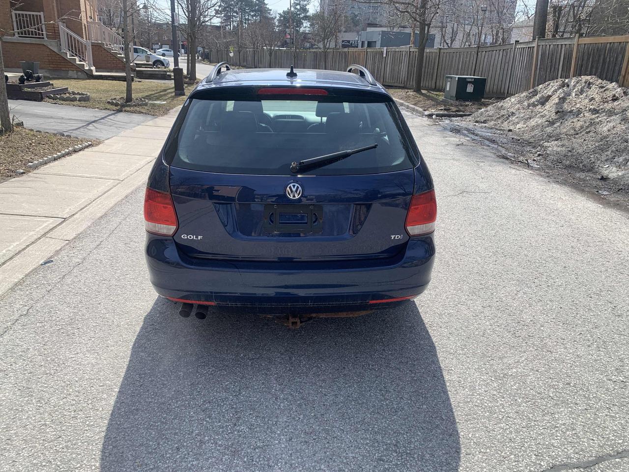 2014 Volkswagen Golf Wagon HIGHLINE/LOADED/ ONE OWNER / 6SPD/ DIESEL/ AC/ Photo3