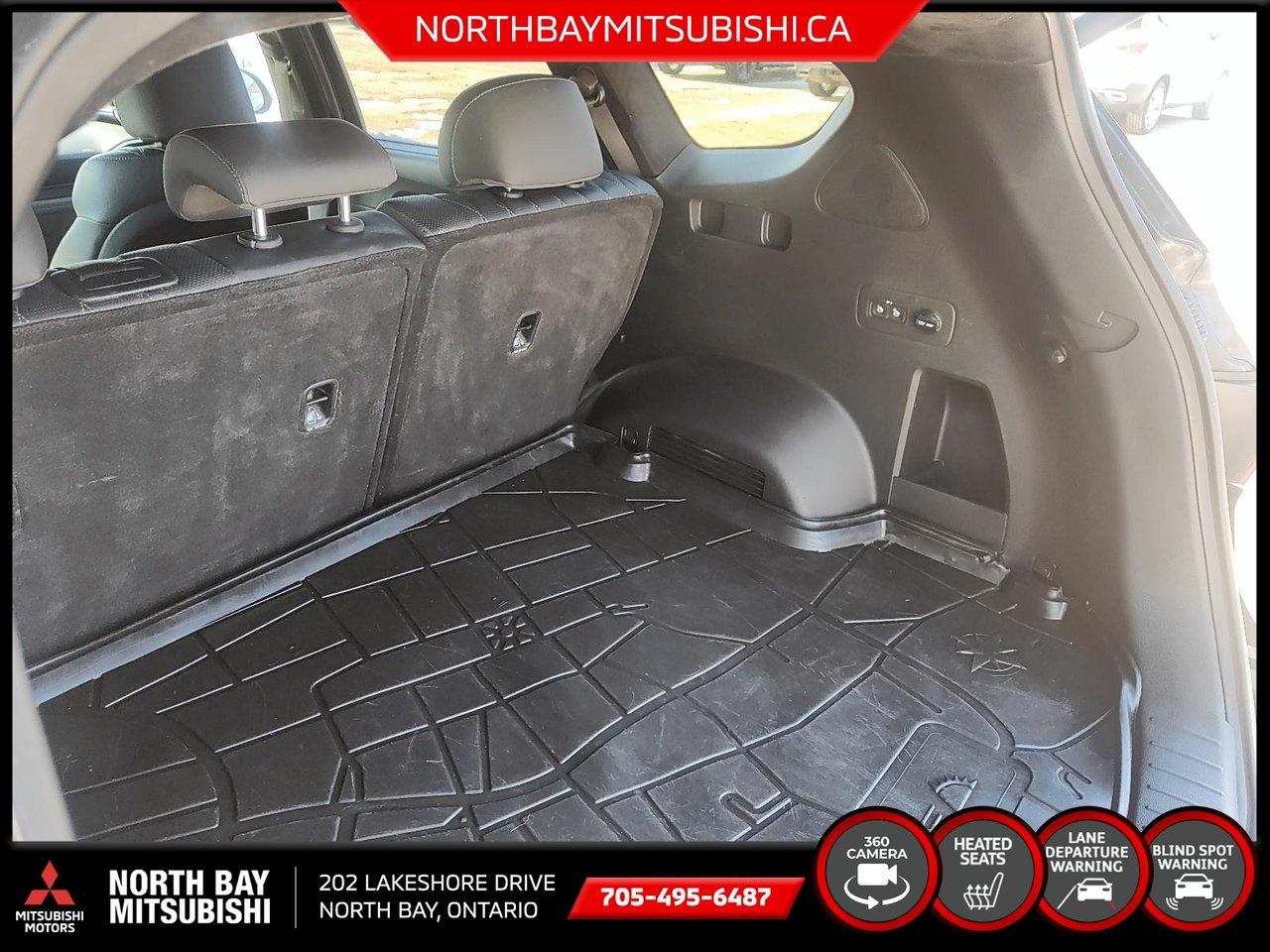 2021 Hyundai Santa Fe ULTIMATE CALLIGRA Photo