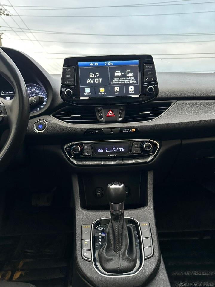 2019 Hyundai Elantra GT Luxury Auto Photo