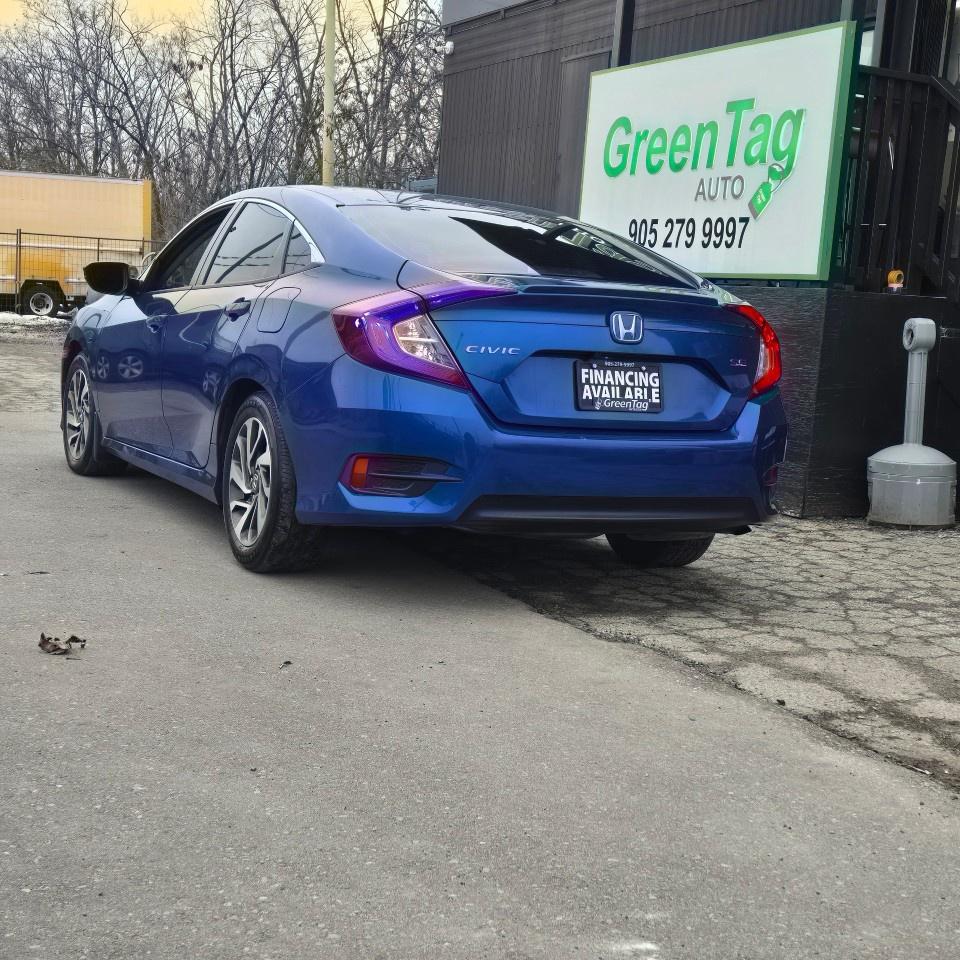 2018 Honda Civic Sedan SE CVT Sedan Photo