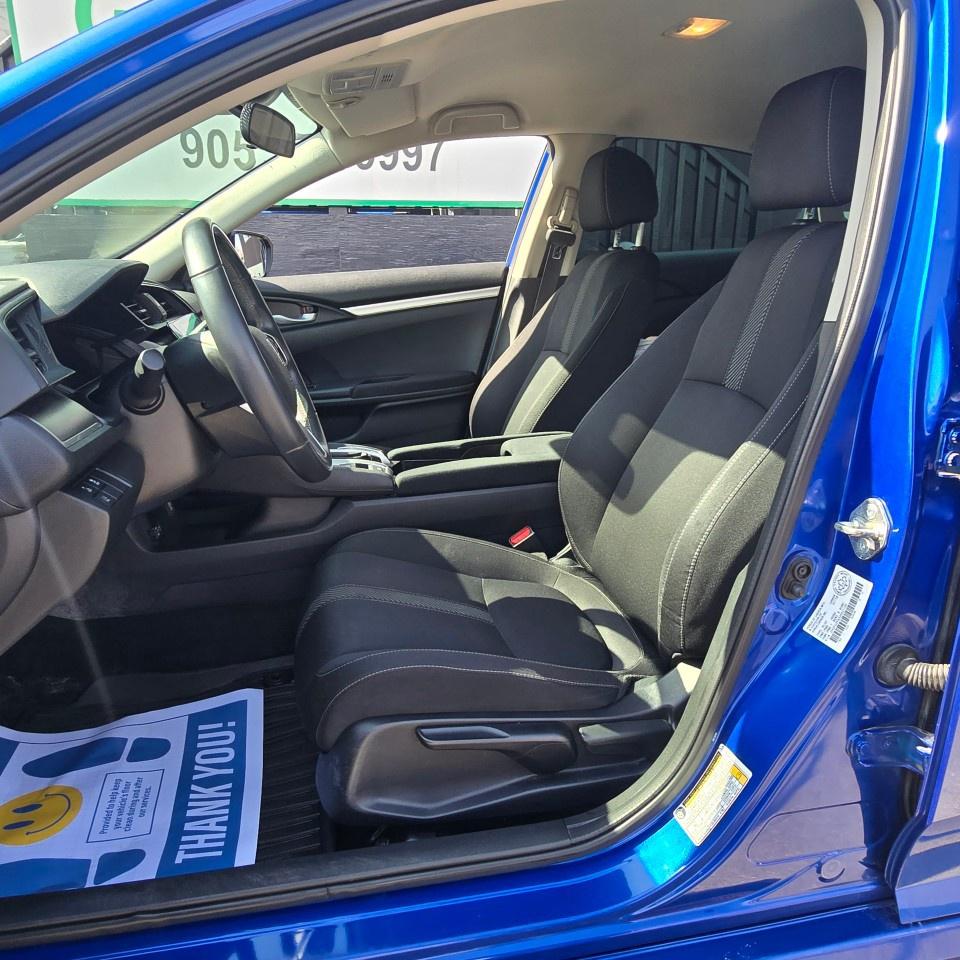 2018 Honda Civic Sedan SE CVT Sedan Photo