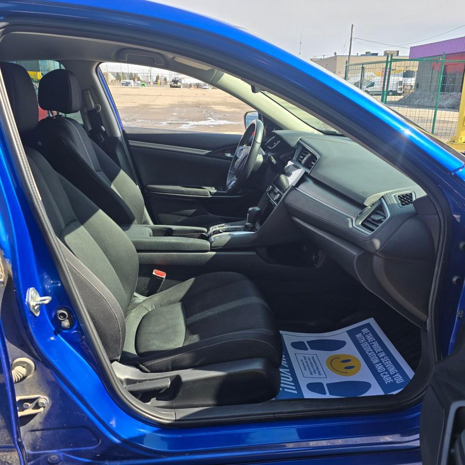 2018 Honda Civic Sedan SE CVT Sedan Photo
