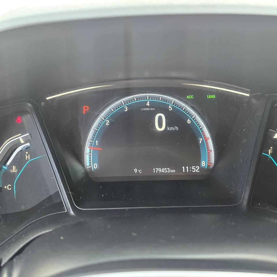 2018 Honda Civic Sedan SE CVT Sedan Photo
