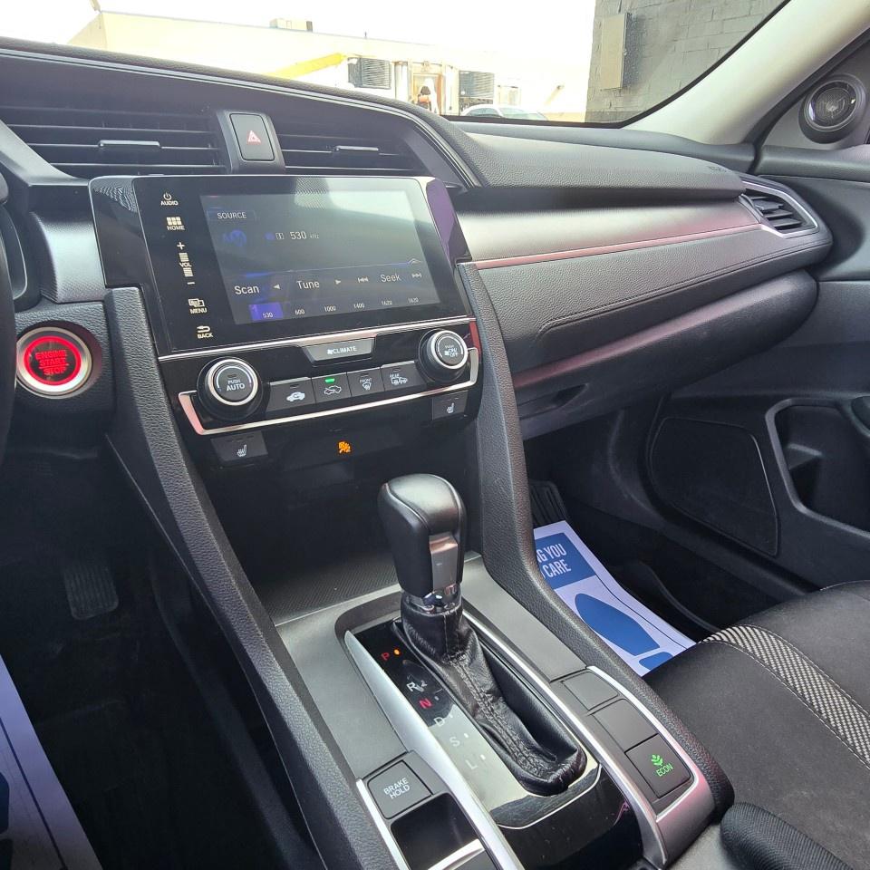 2018 Honda Civic Sedan SE CVT Sedan Photo