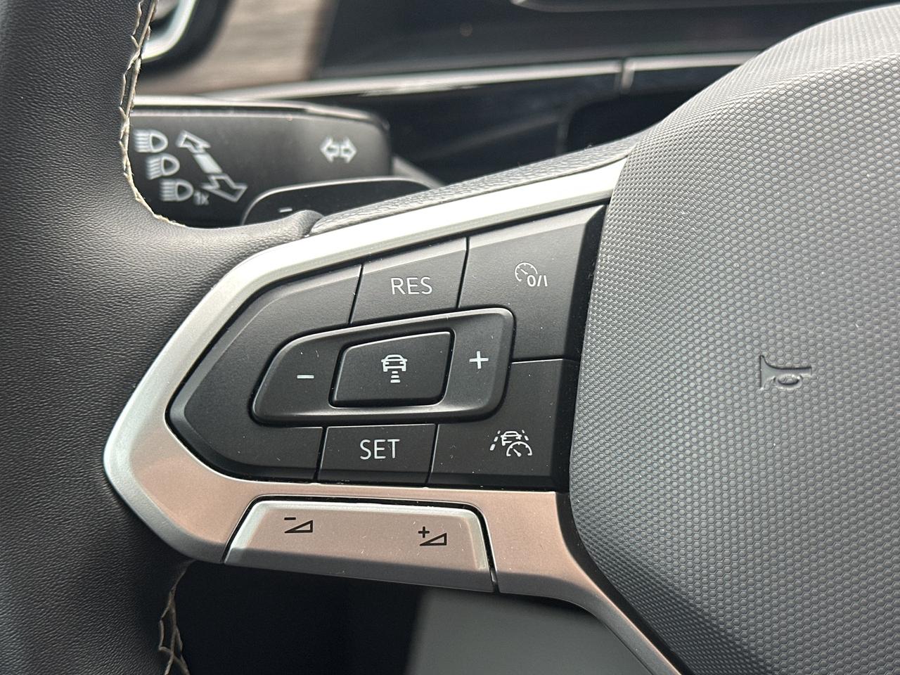 2024 Volkswagen Atlas Highline 2.0 TSI 4MOTION Photo