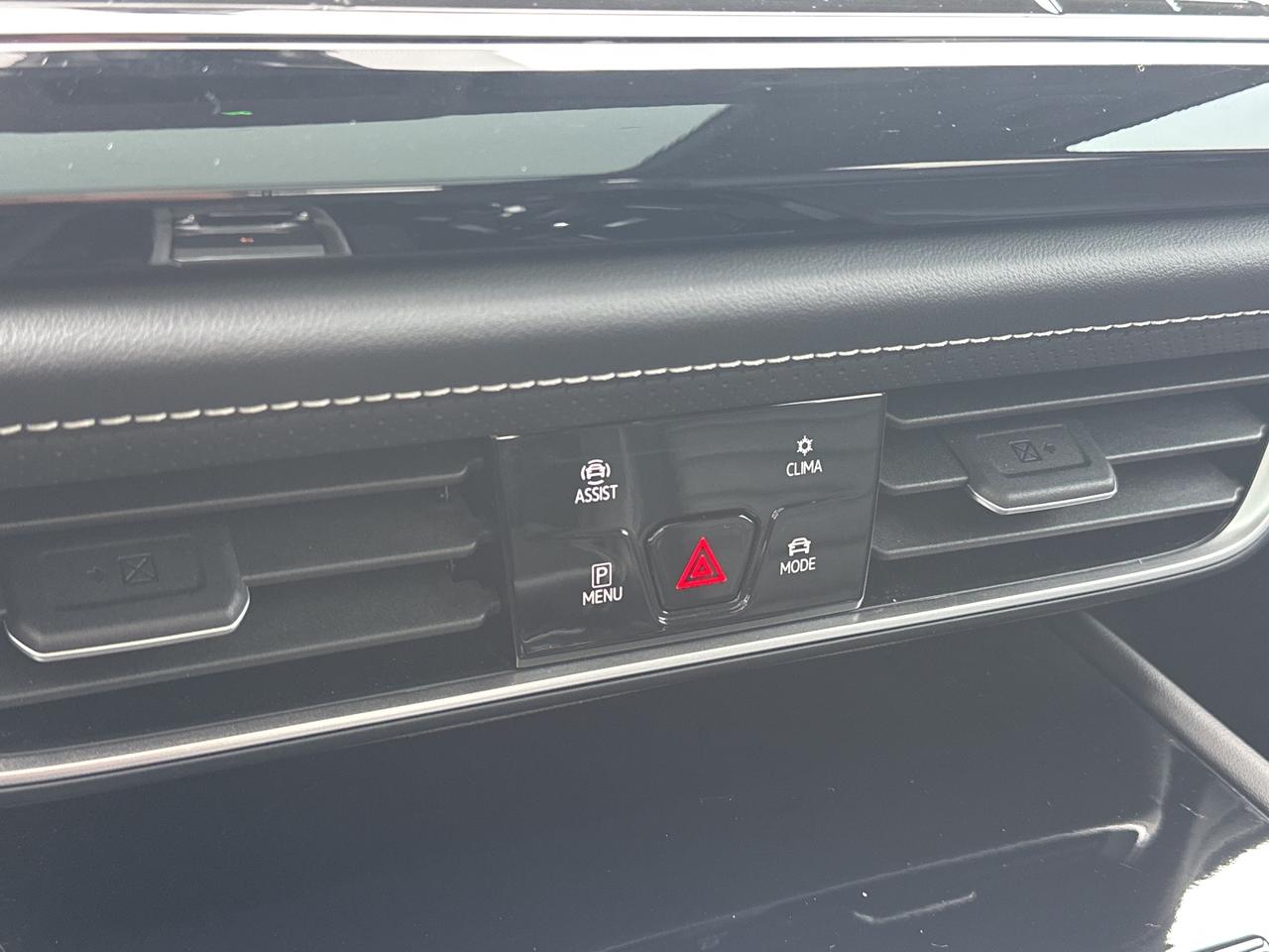 2024 Volkswagen Atlas Highline 2.0 TSI 4MOTION Photo