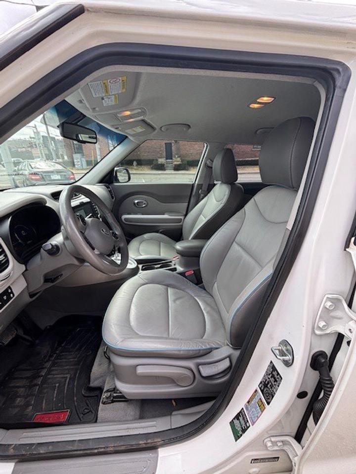 2017 Kia Soul EV 5dr Wgn Luxury Photo