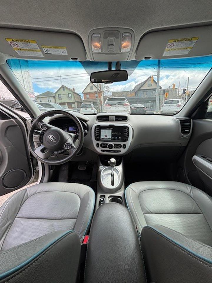 2017 Kia Soul EV 5dr Wgn Luxury Photo