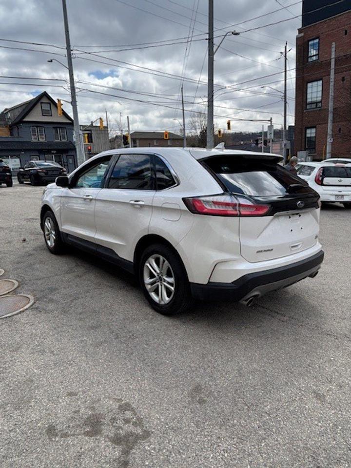 2019 Ford Edge SEL FWD Photo