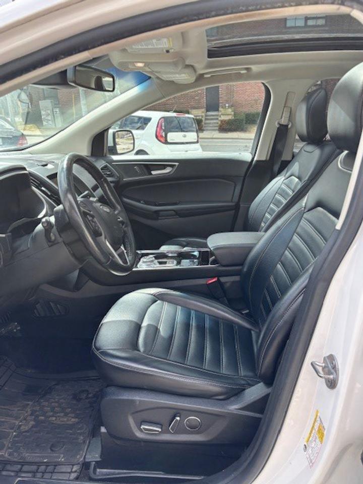 2019 Ford Edge SEL FWD Photo