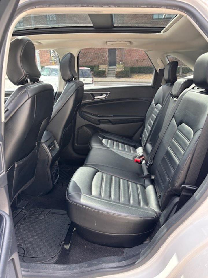 2019 Ford Edge SEL FWD Photo