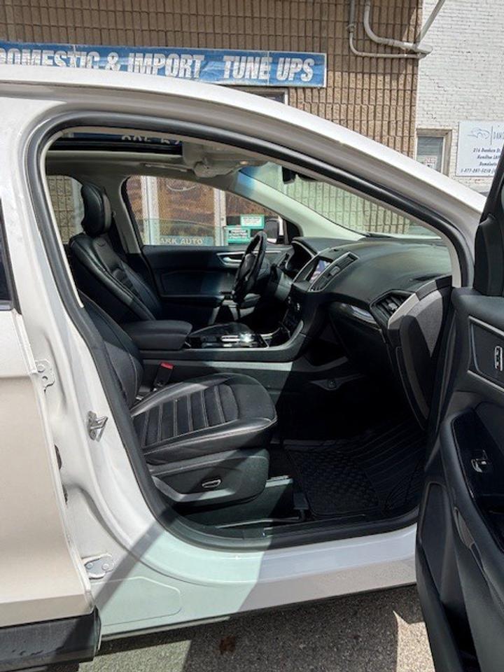 2019 Ford Edge SEL FWD Photo