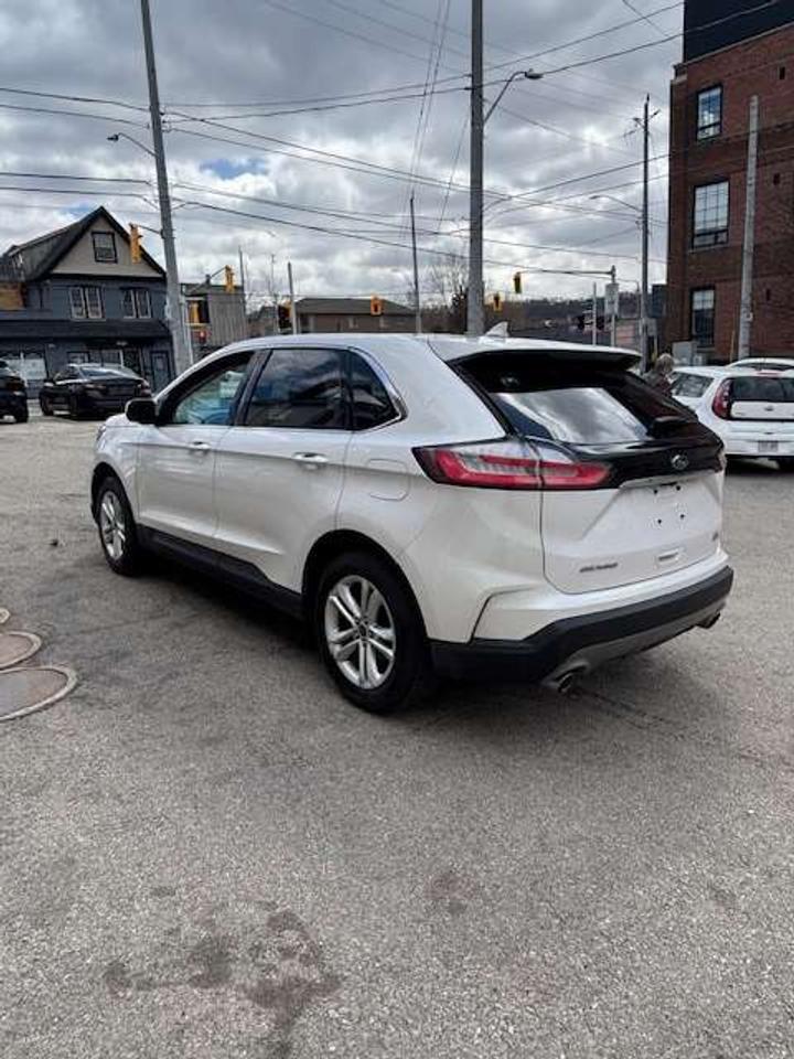 2019 Ford Edge SEL FWD Photo