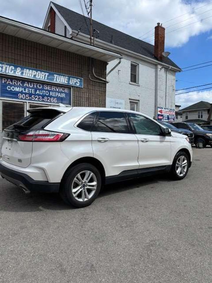 2019 Ford Edge SEL FWD Photo