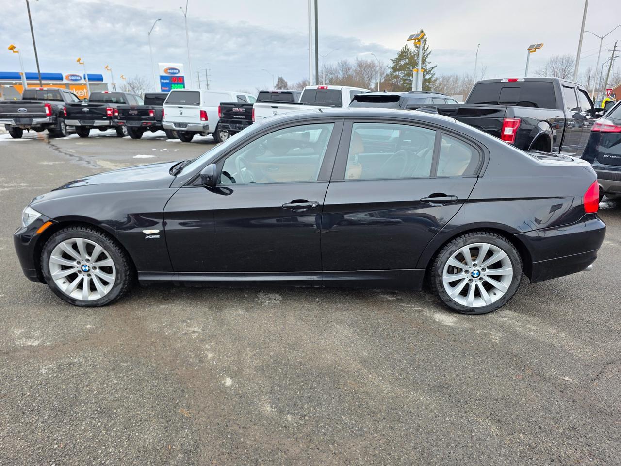 2011 BMW 328 i xDrive 4dr All-wheel Drive Sedan Photo